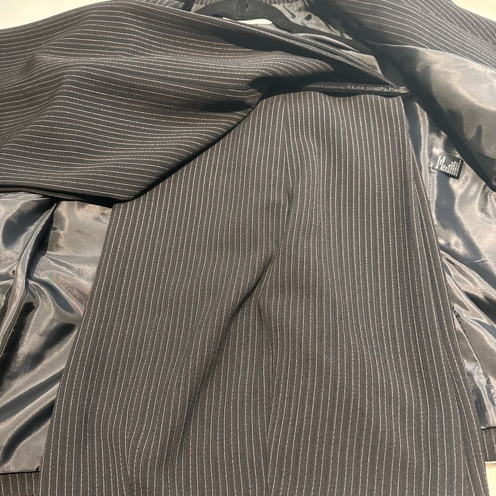 Women’s pant suit